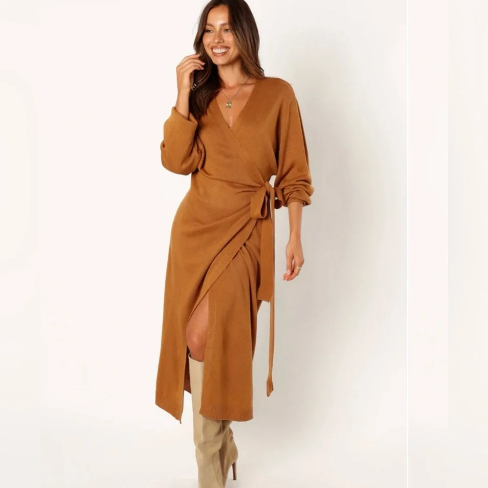 Mable - What I Want MIDI Dress - Picture 3 of 3